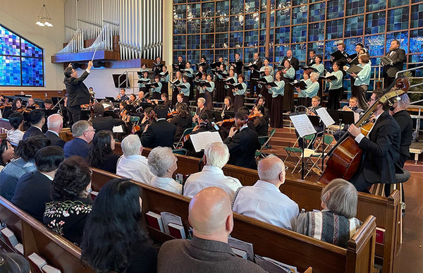 콜로라도 한인합창단은 지난 15일 한국전쟁 정전 70주년 기념 음악회를 개최했다.