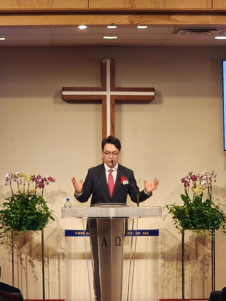 신지훈 담임목사.