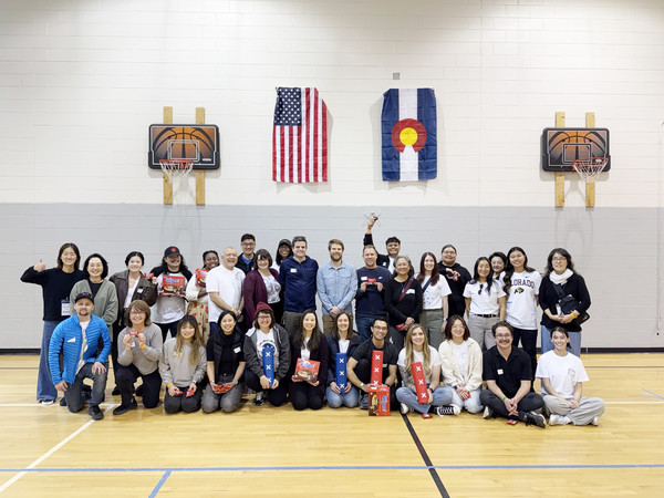 성인청소년부 KFL 학생들 단체 사진.