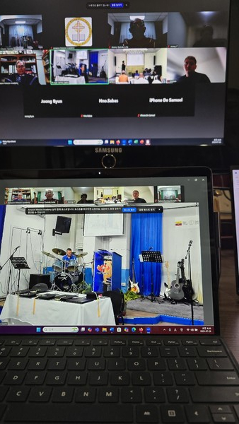 온라인 졸업식 장면.