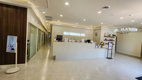 프론트 데스크.