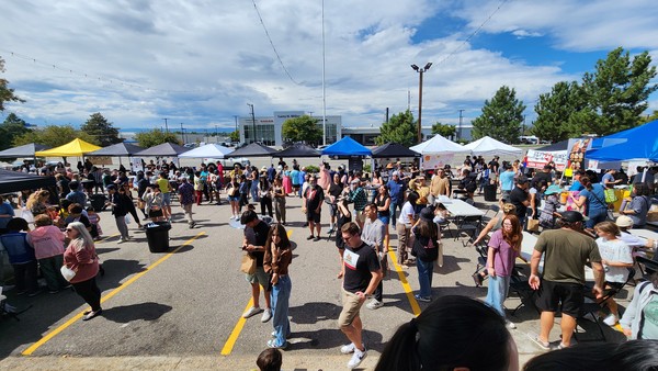 콜로라도 한국 문화축제 행사장 스케치.