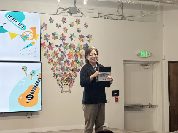 진행을 맡은 송민수 이사. 