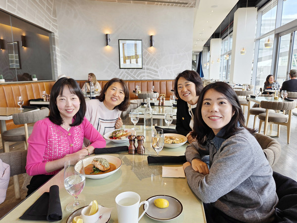 재미한국학교협의회 이나라 교육간사. 콜로라도 통합 한국학교이지혜 교장, 덴버제자한국학교 이선영 교장, 허혜정 교육원장(왼쪽 시계방향)